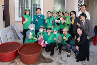 20251111_장전2동 새마을부녀회, 사랑의 김장나누기 행사_1.jpg