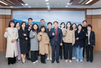 20251202_라라라 페스티벌 참여업체, 이웃돕기 성금 기탁식_4.jpg