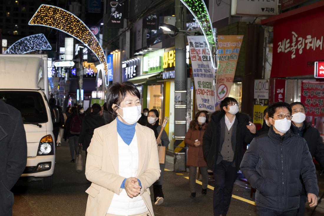 20210216_'부산대학로 빛 거리' 점등식_3.jpg