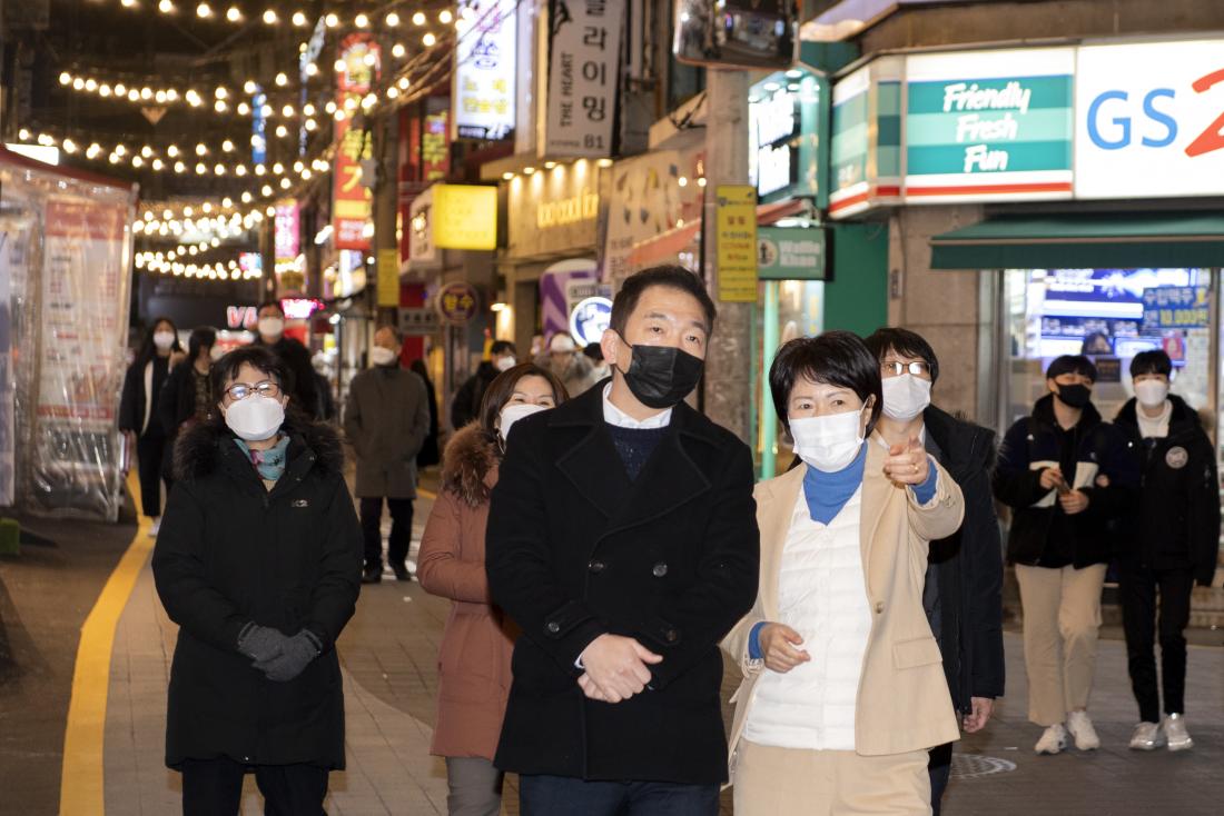 20210216_'부산대학로 빛 거리' 점등식_4.jpg