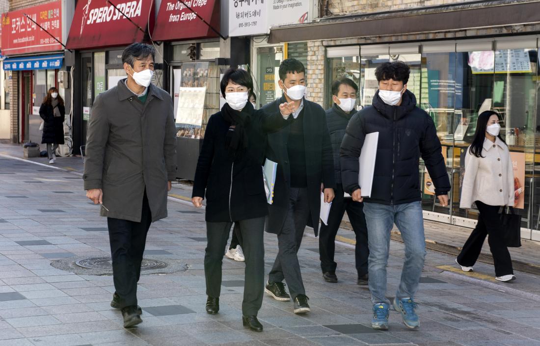 20210219_부산대 젊음의 거리 일원 보행환경 개선 현장 방문_4.jpg