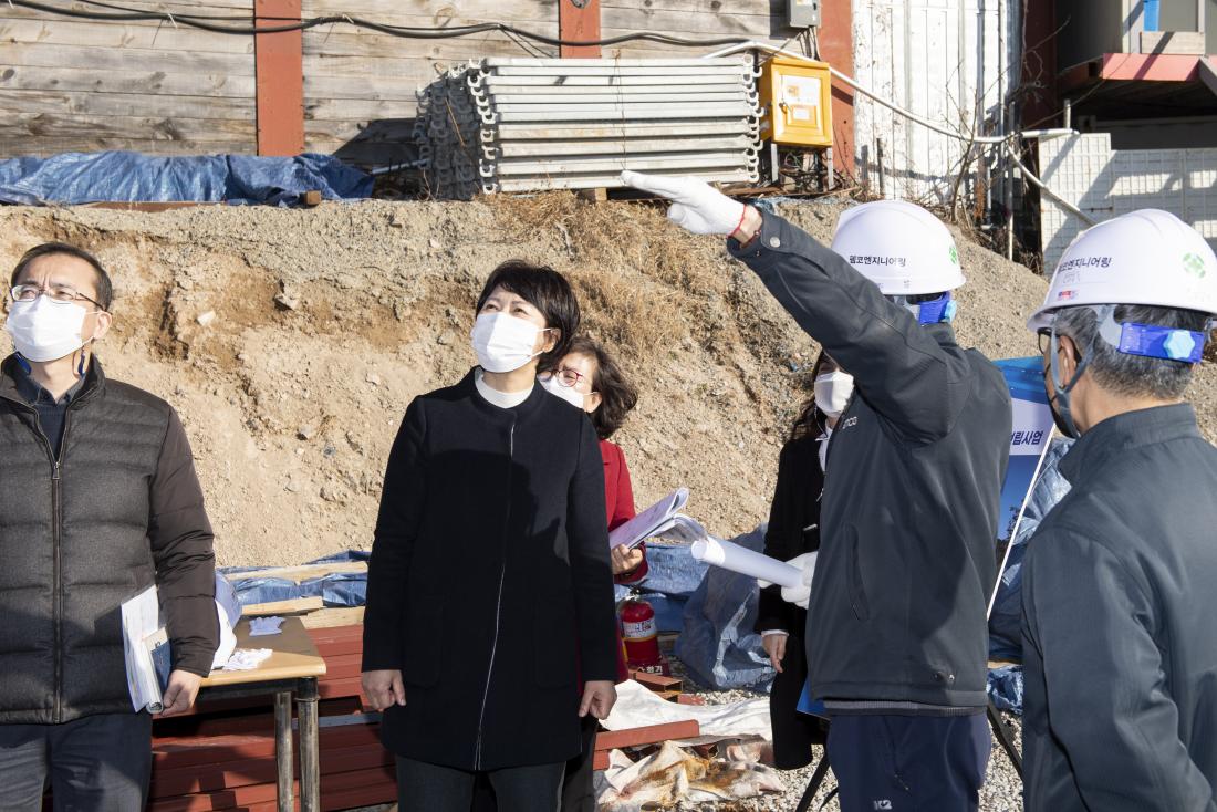 20210219_금샘도서관 건립 현장 방문_3.jpg