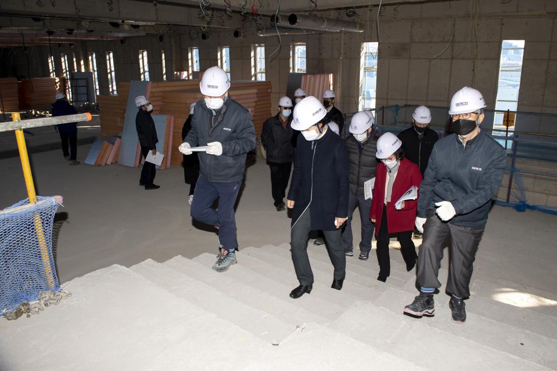 20210219_금샘도서관 건립 현장 방문_7.jpg