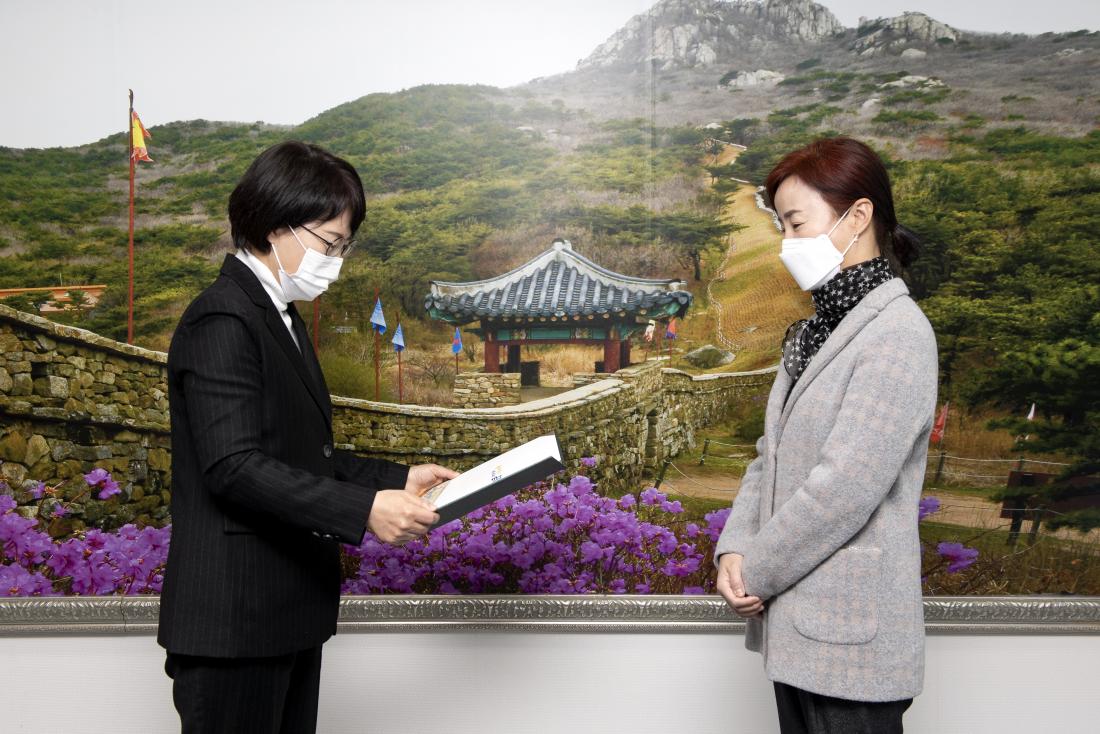 20210323_의료급여 심의 위원회 및 위촉장 수여_5.jpg