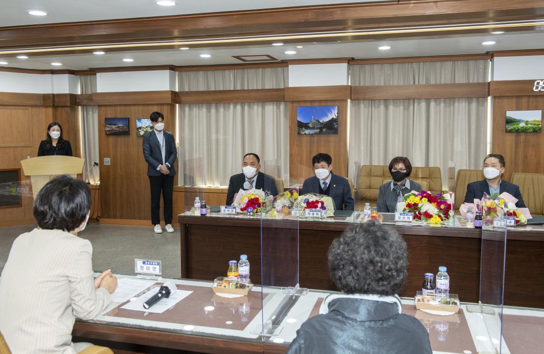 20210503_유공구민 포창장 수여식_20.jpg