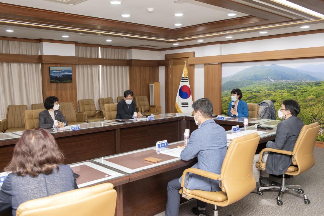 20210526_'슬기로운 노후 생활' 사업 추진기관 업무 협약식_9.jpg