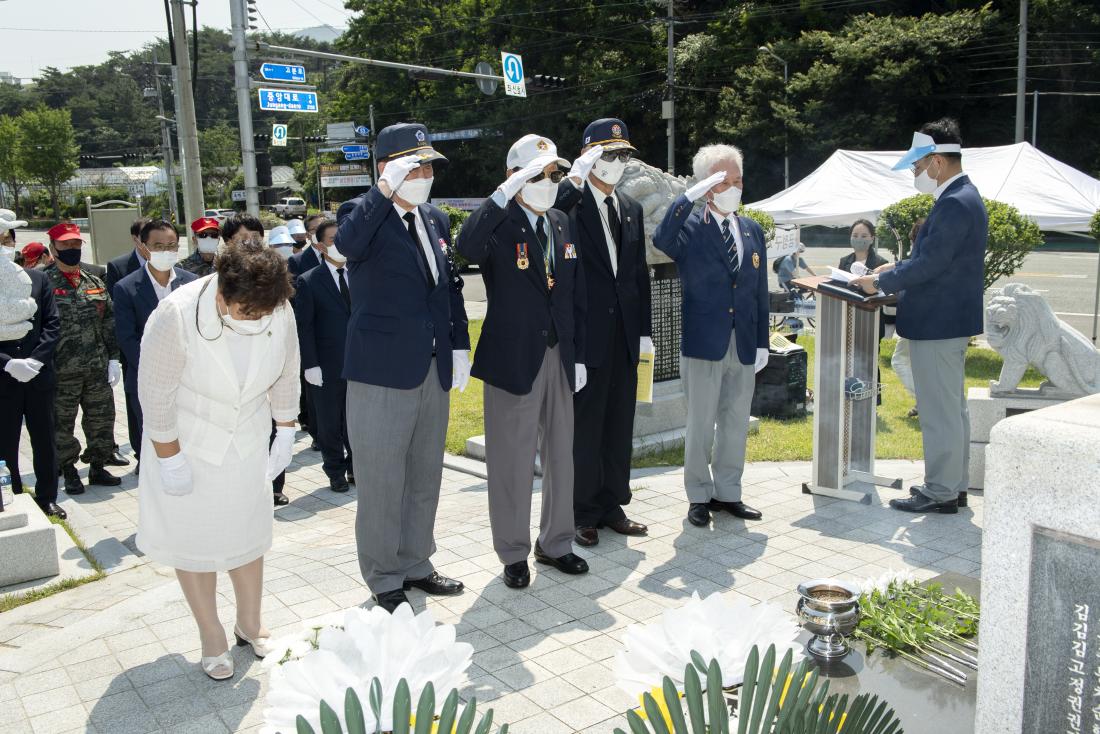 20210606_현충일 추념 행사_11.jpg