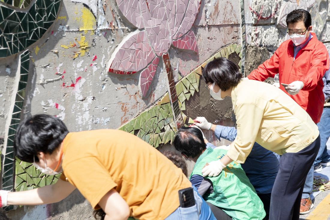 20210609_서명초 옹벽개선 현장 방문_4.jpg