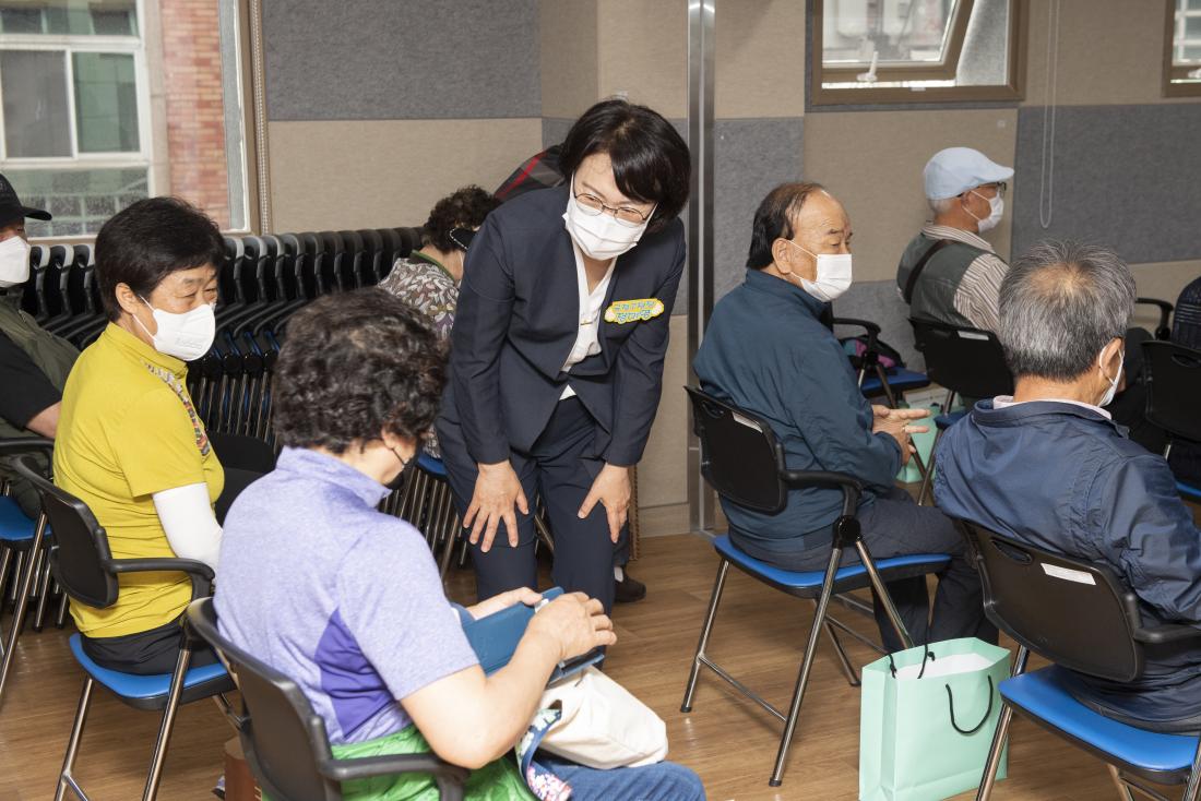 20210617_2021 상반기 경로당 회장단 교육_2.jpg