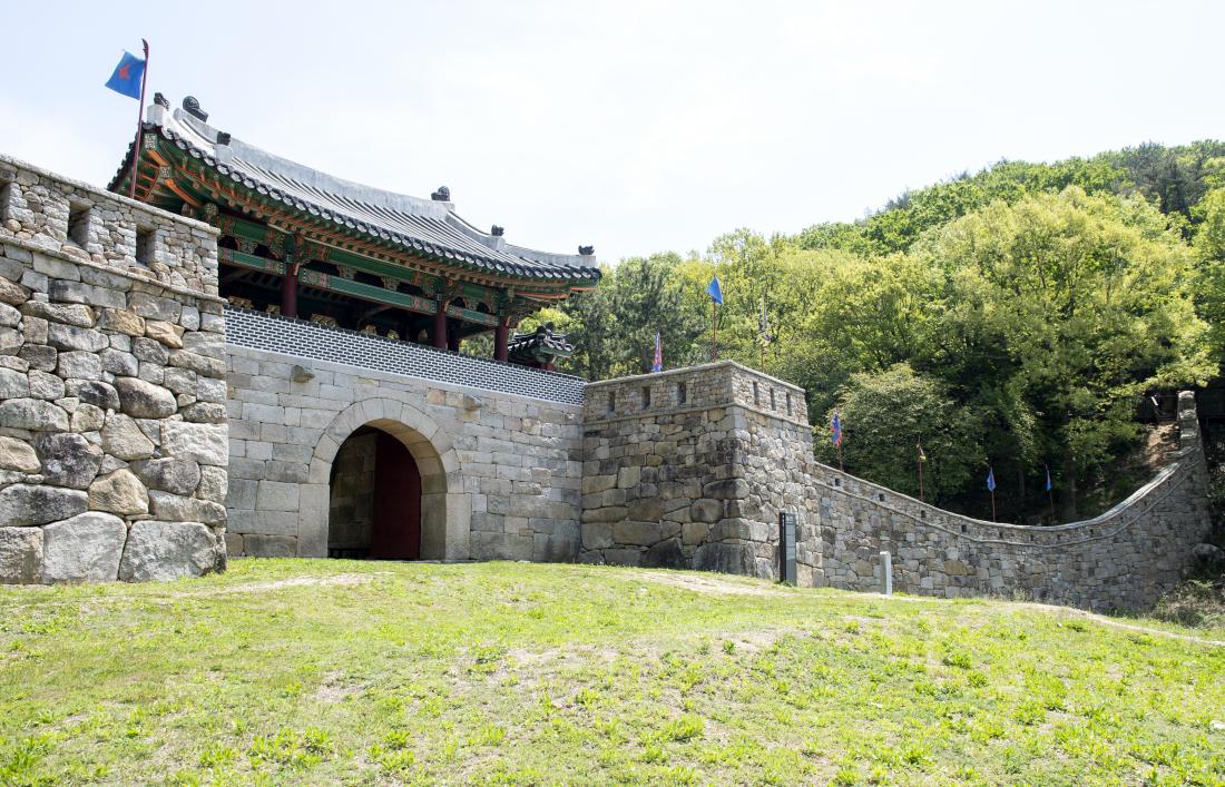 20210421_금정산성 서문_6.jpg
