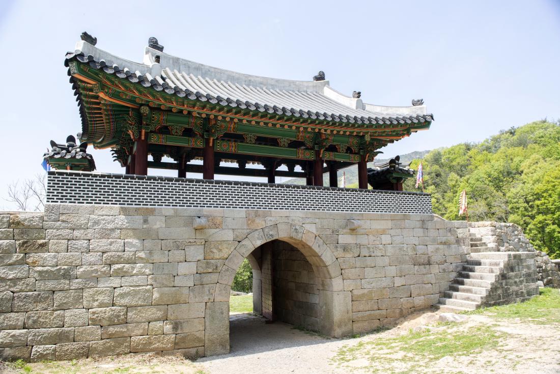20210421_금정산성 서문_3.jpg