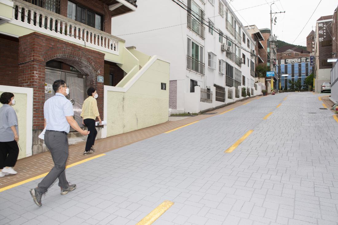 20210913_역점사업 현장방문-대동대학교 통학로 특화거리 조성_4.jpg