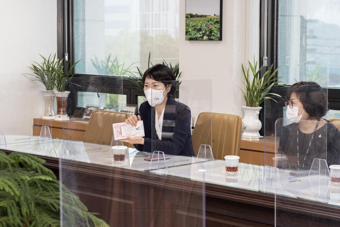 20210914_광명사, 구청직원 격려 떡 전달식_9.jpg