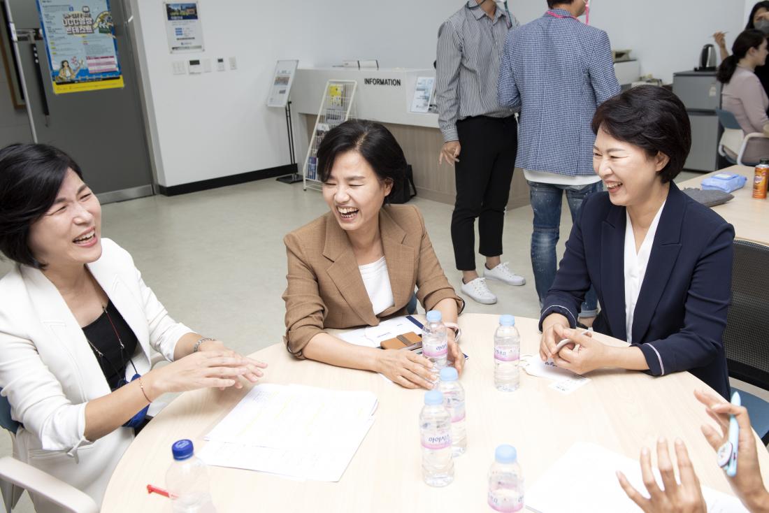 20210915_2021 양성평등 위드 부산페스티벌 생방송 인터뷰_18.jpg