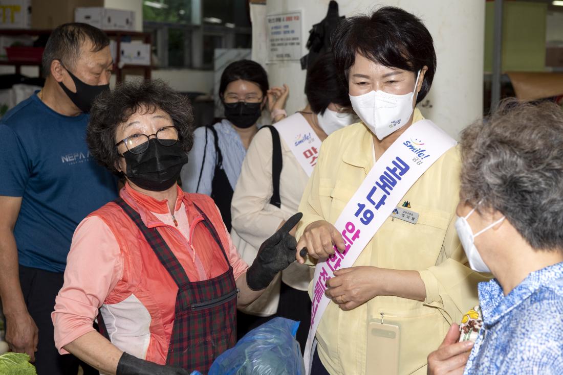 20210915_전통시장 현장 방문_7.jpg