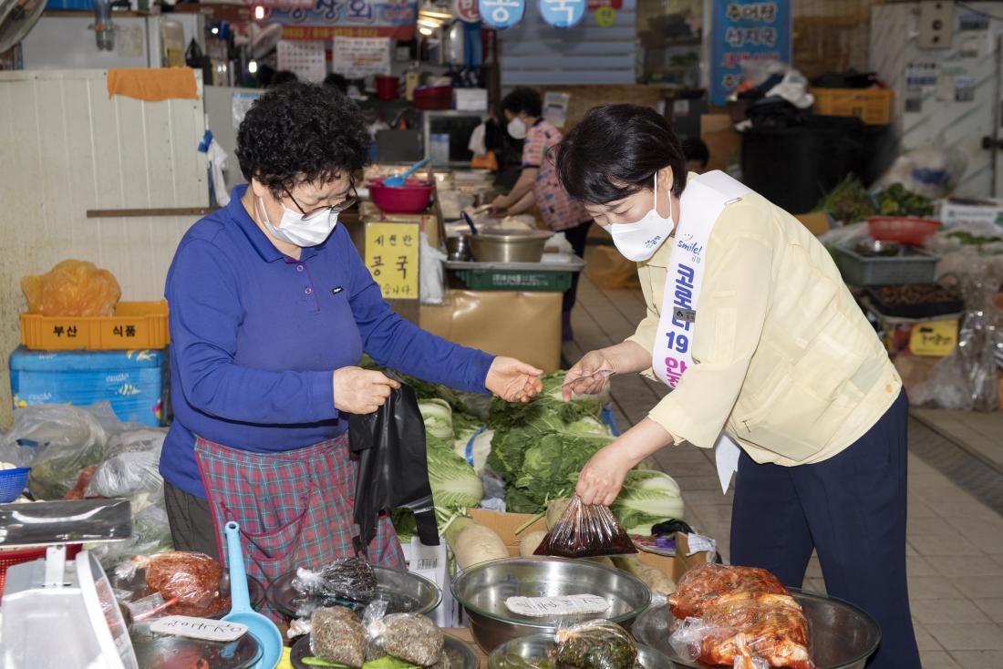 20210915_전통시장 현장 방문_4.jpg