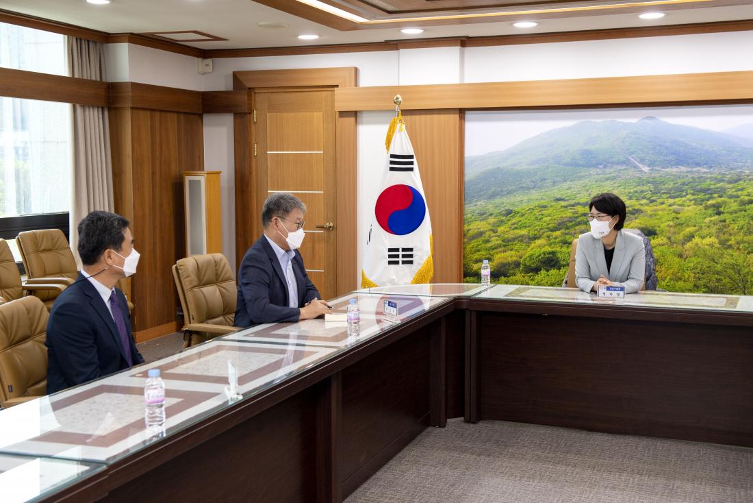 20210924_공립 작은도서관 업무 협약식_7.jpg