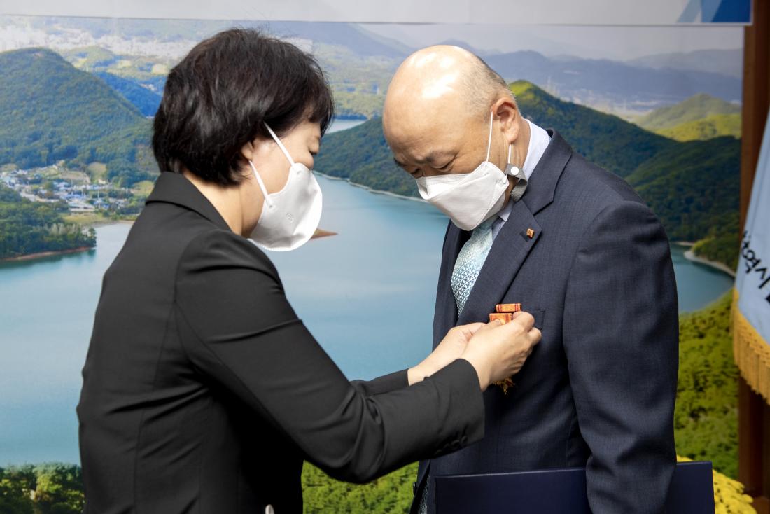 20211001_국가 유공 공무원 정부포상 전수식_5.jpg