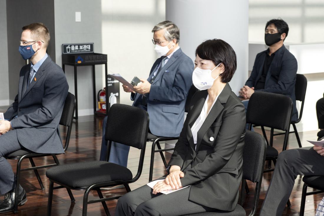 20211007_라트비아 기획전시전 기념행사_11.jpg