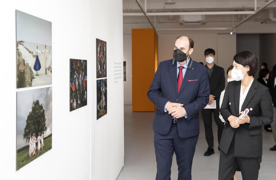 20211007_라트비아 기획전시전 기념행사_23.jpg