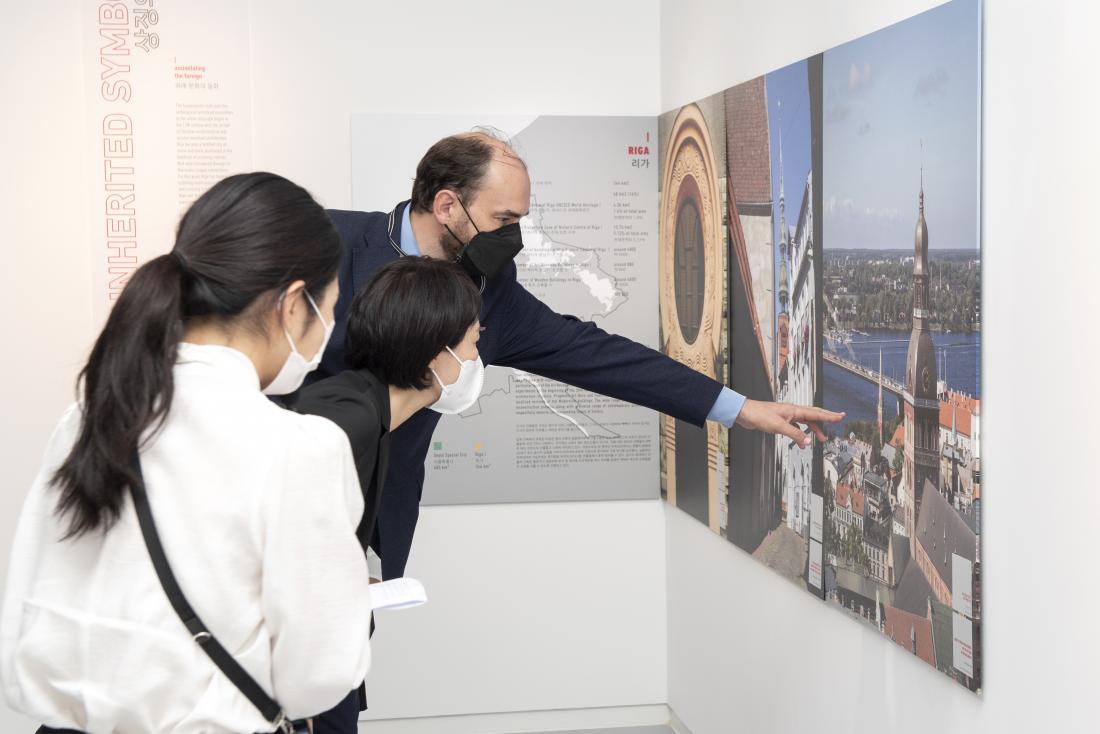 20211007_라트비아 기획전시전 기념행사_19.jpg