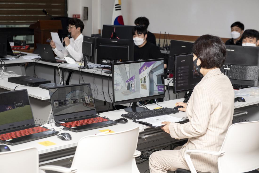 20211015_라라라 페스티벌 메타스버 시연_11.jpg