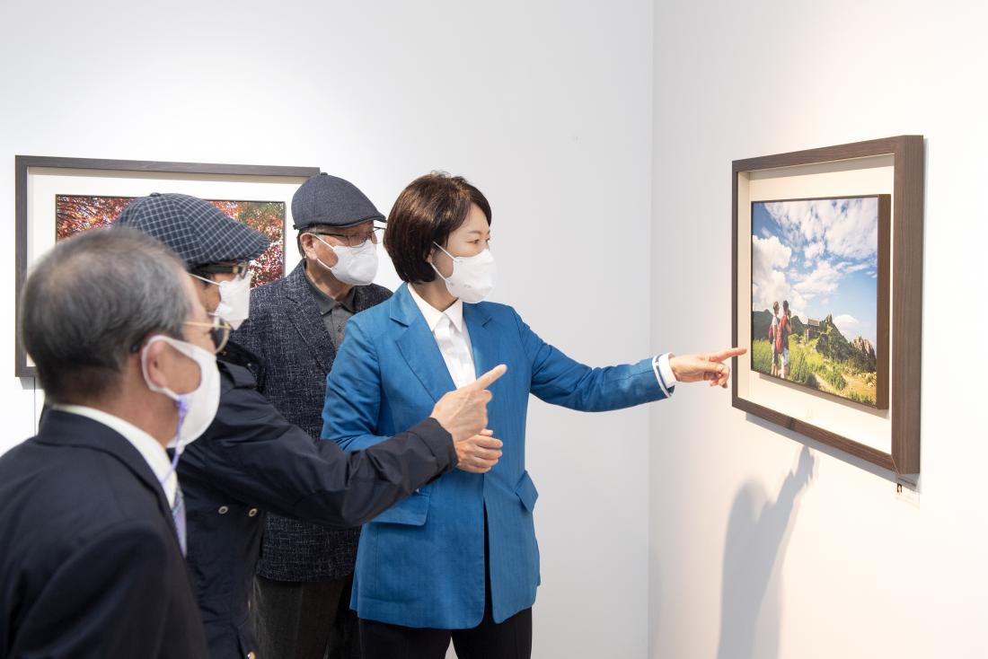 20211027_제26회 금샘제 사진전 관람_6.jpg