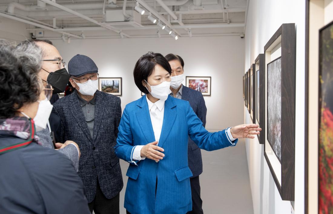 20211027_제26회 금샘제 사진전 관람_7.jpg