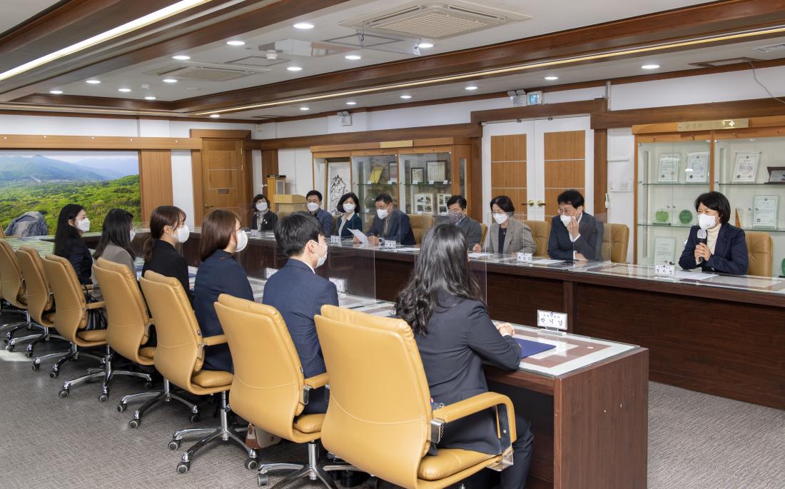 20211102_신규 공무원 임용장 교부_14.jpg