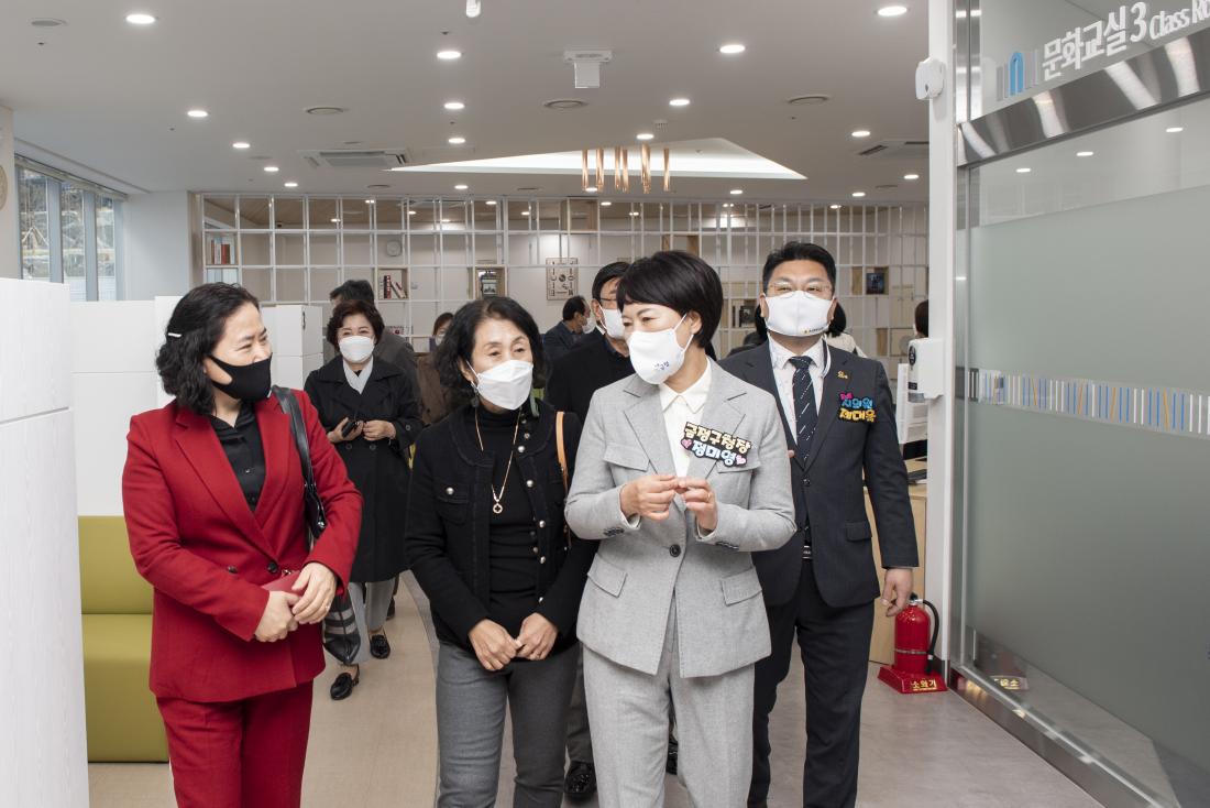 20211110_금샘도서관 개관식_50.jpg