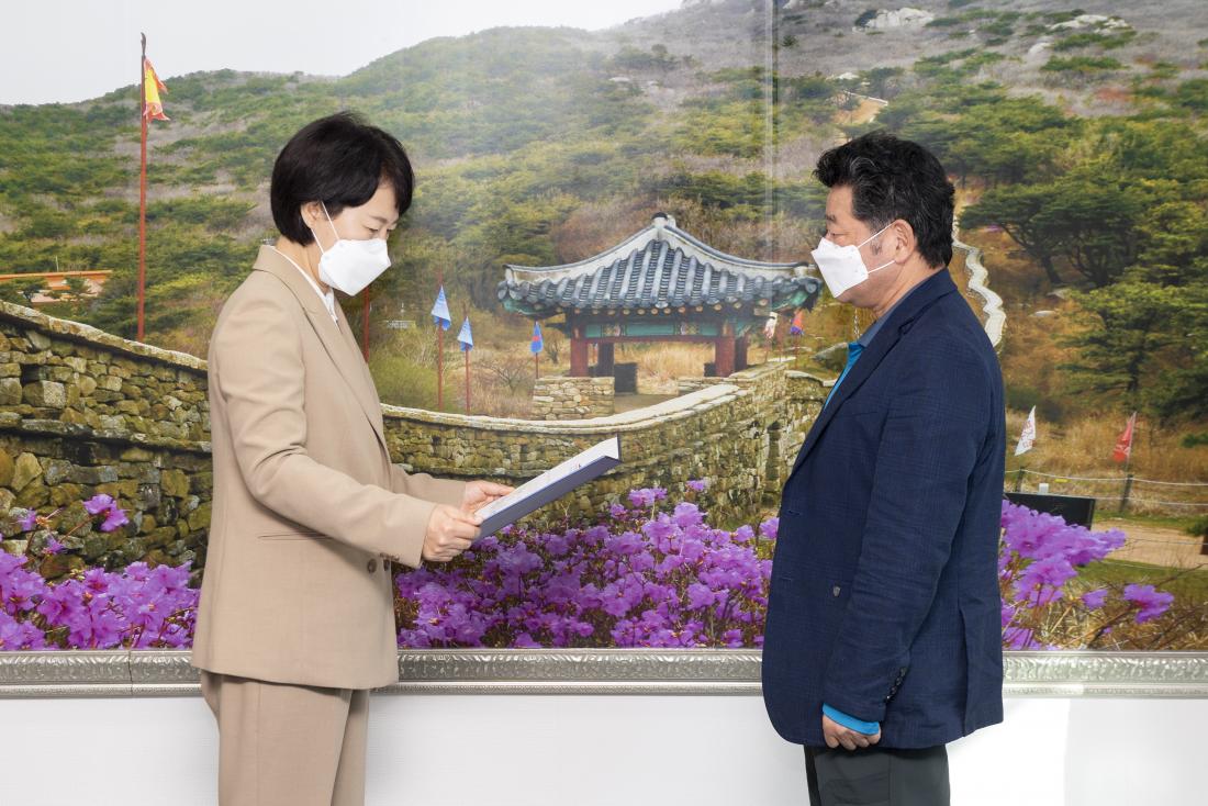 20211217_2021년 공무직 퇴직자 간담회_19.jpg