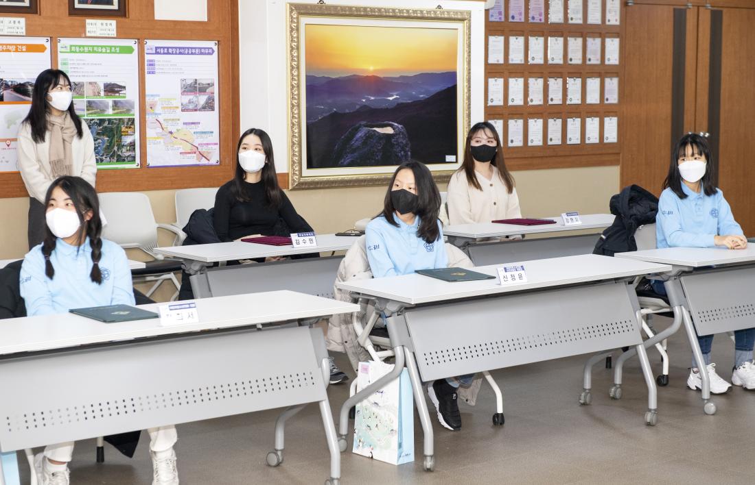 20211218_2021년 금정구 어린이.청소년 의회 수료식_20.jpg