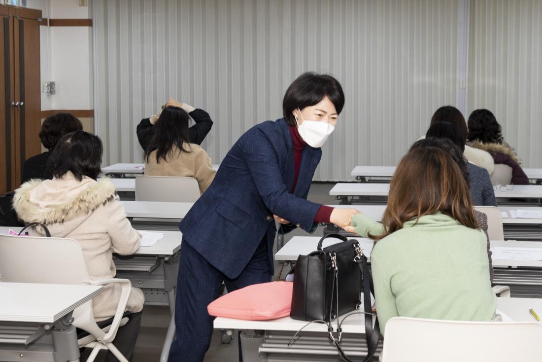 20211222_지역아동센터 아동복지교사 오리엔테이션_2.jpg