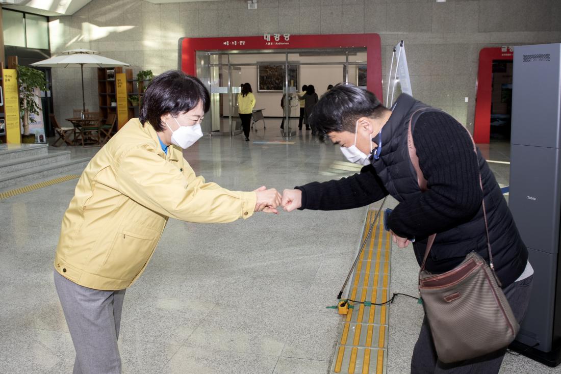 20220103_신년맞이 직원과의 인사_6.jpg