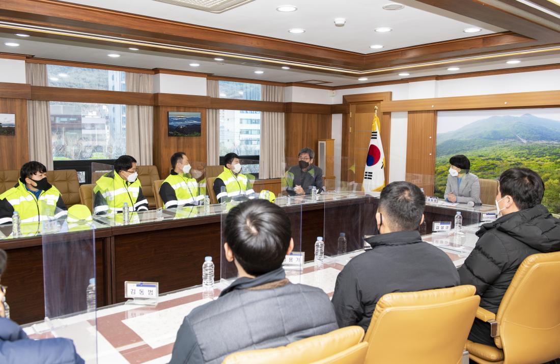 20220103_신규 공무직 직원 간담회_6.jpg