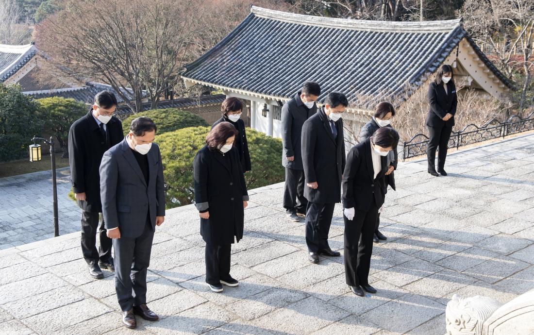 20220104_충렬사 참배_24.jpg