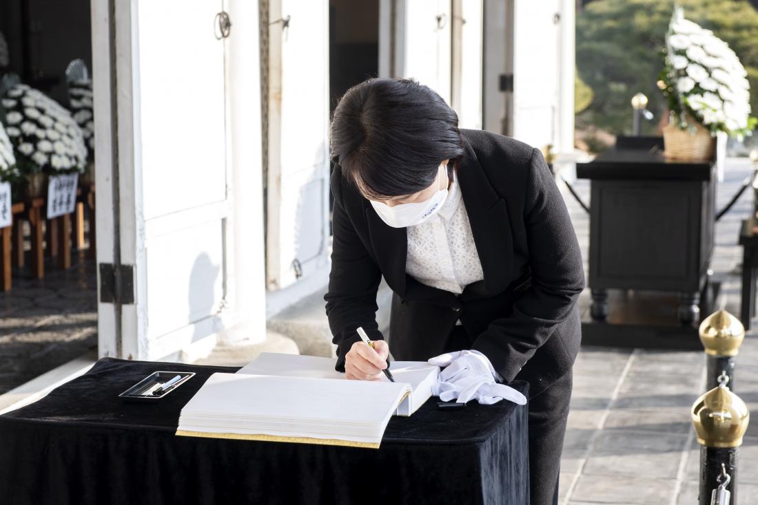 20220104_충렬사 참배_21.jpg