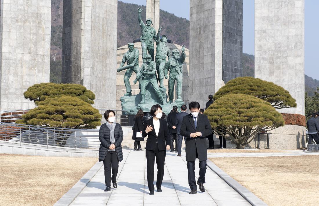 20220105_민주공원 및 충혼탑 참배_21.jpg
