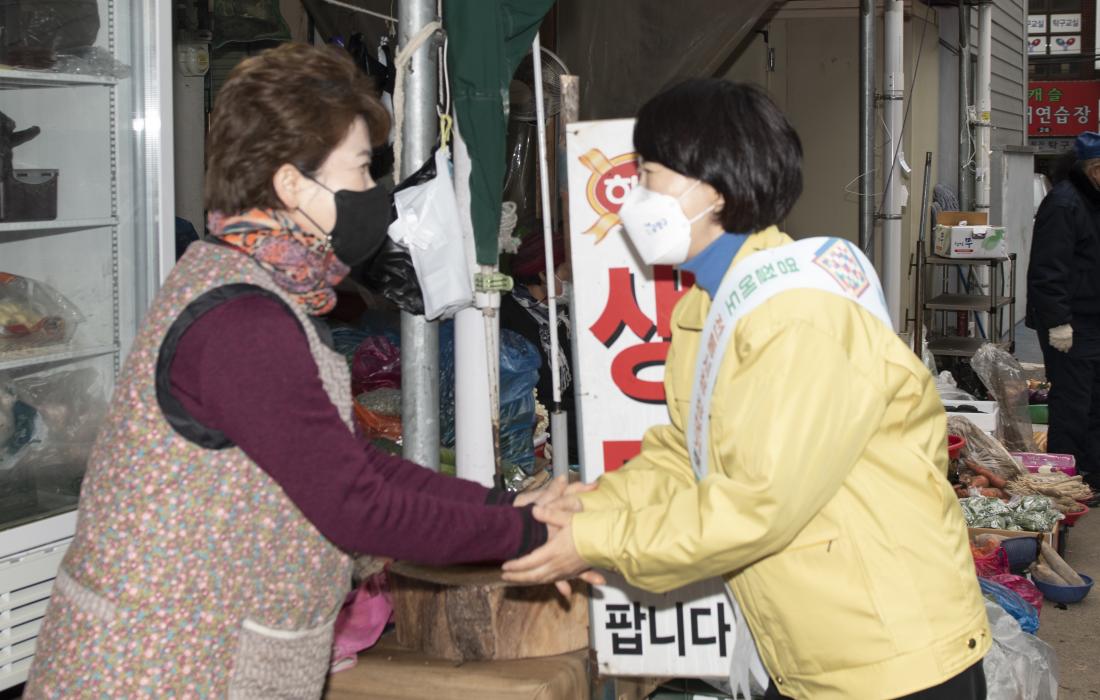 20220125_설맞이 전통시장 방문_11.jpg