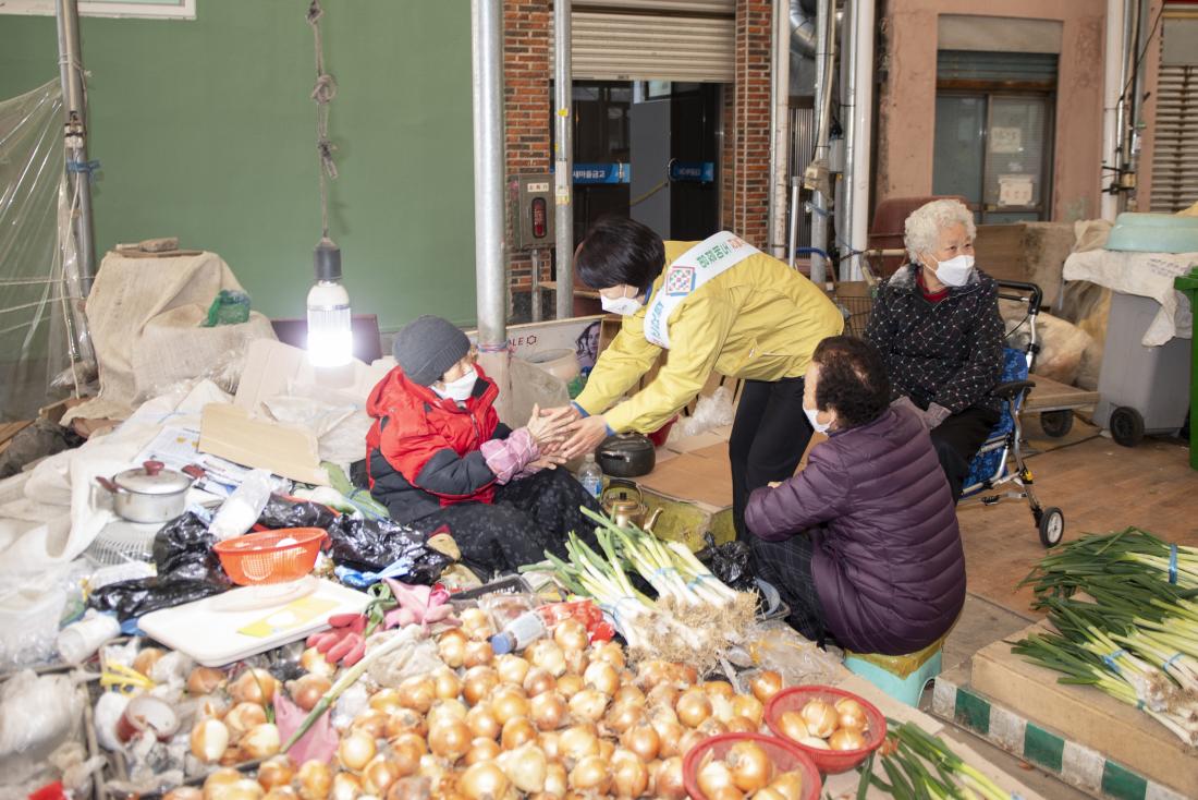 20220126_설맞이 전통시장 방문_19.jpg