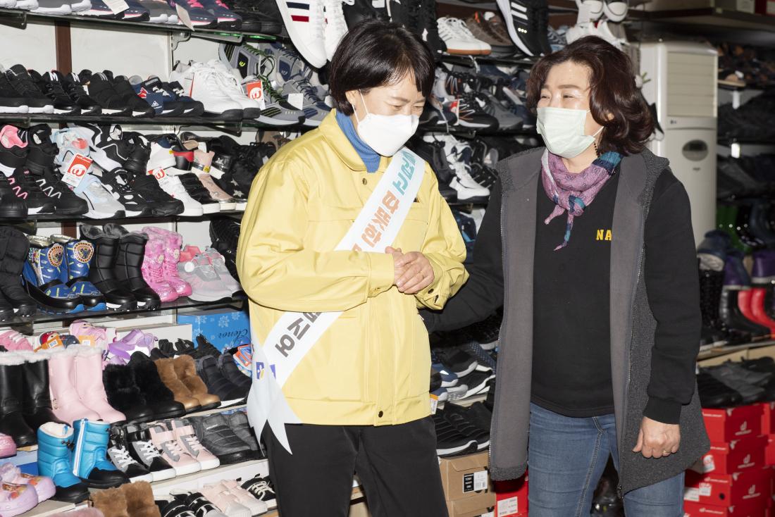 20220126_설맞이 전통시장 방문_3.jpg