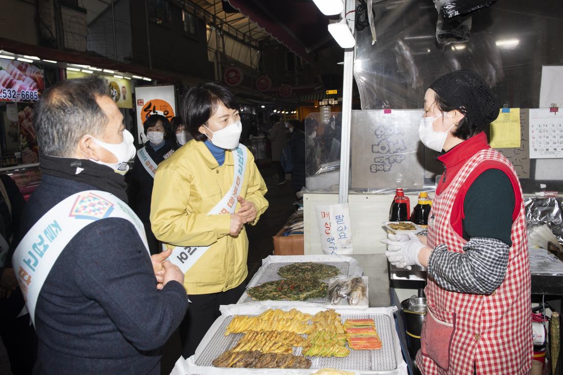 20220126_설맞이 전통시장 방문_8.jpg