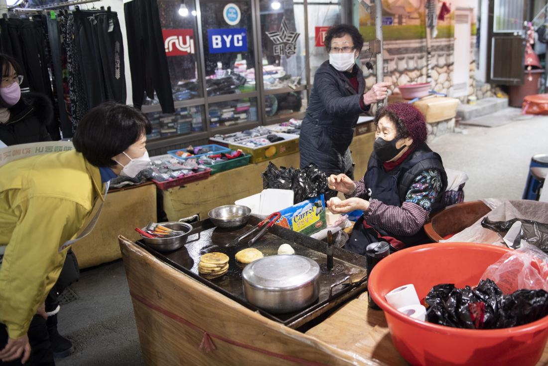 20220126_설맞이 전통시장 방문_22.jpg