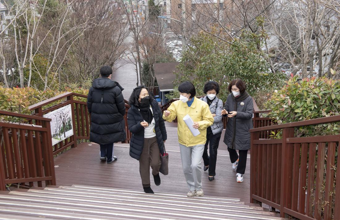 20220214_역점사업 현장 방문-세대공감 녹색공원 조성_8.jpg