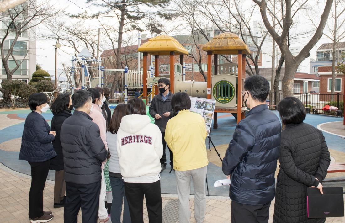 20220214_역점사업 현장 방문-세대공감 녹색공원 조성_15.jpg