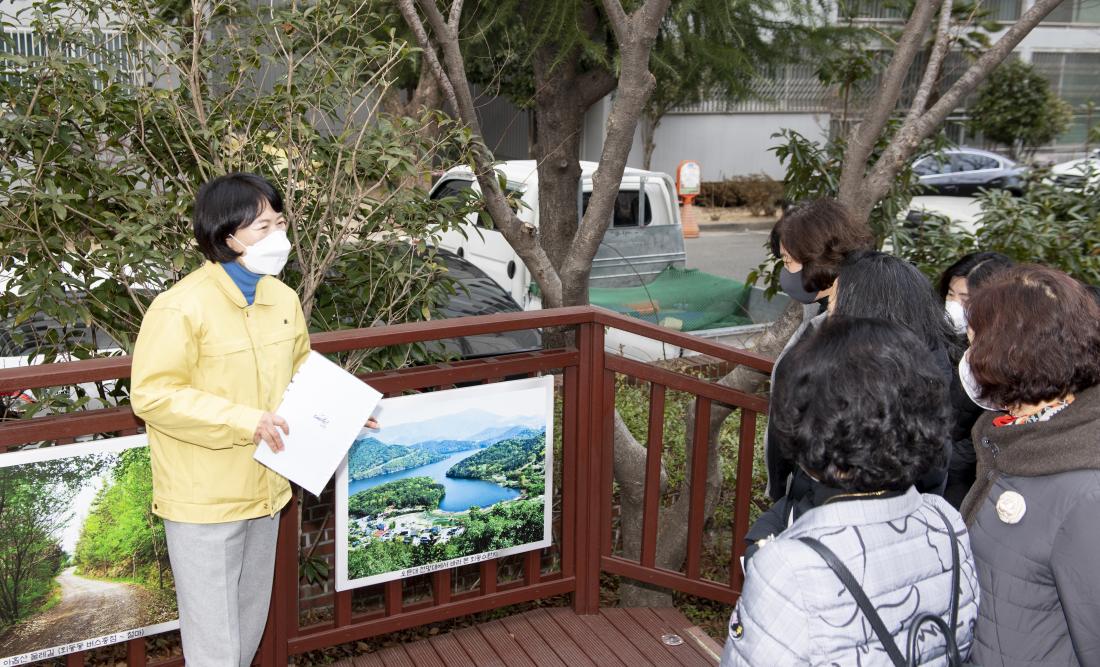 20220214_역점사업 현장 방문-세대공감 녹색공원 조성_6.jpg