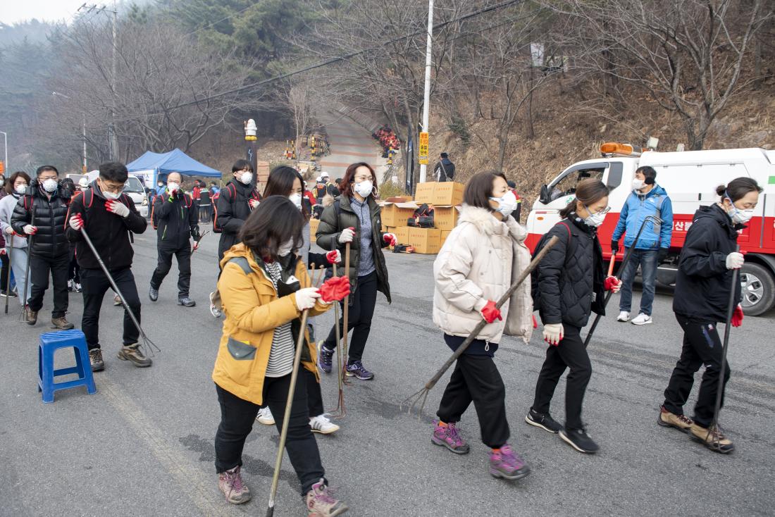 20220307_아홉산 산불 진압_7.jpg