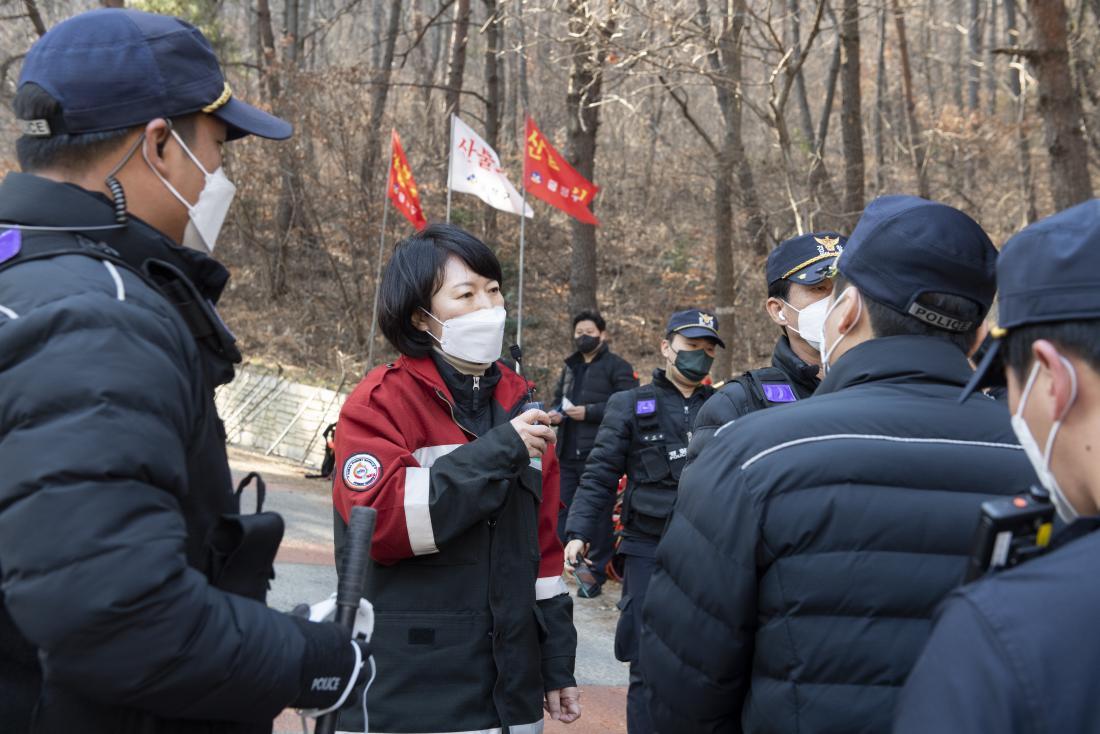 20220308_아홉산 산불 진압_39.jpg