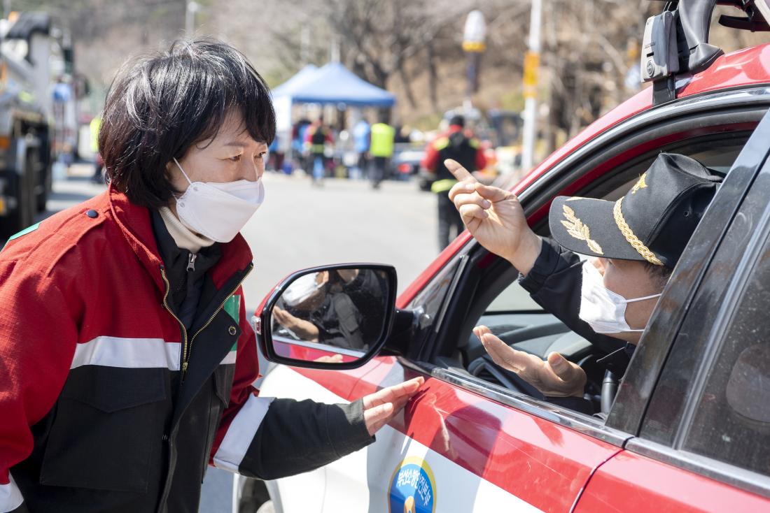 20220308_아홉산 산불 진압_32.jpg