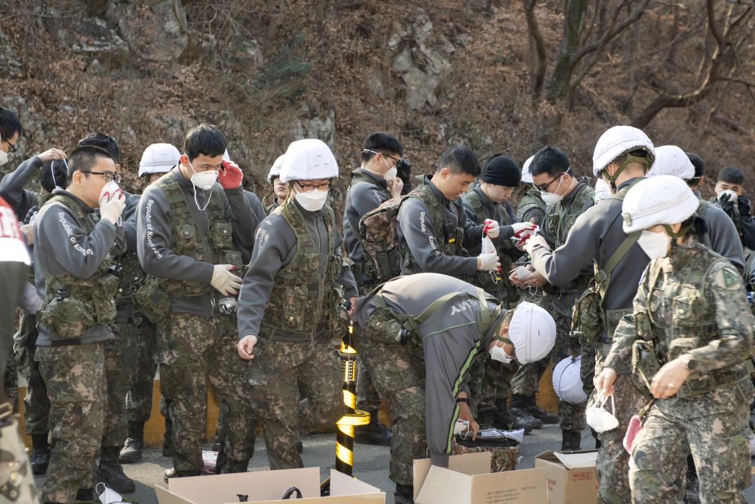 20220308_아홉산 산불 진압_17.jpg